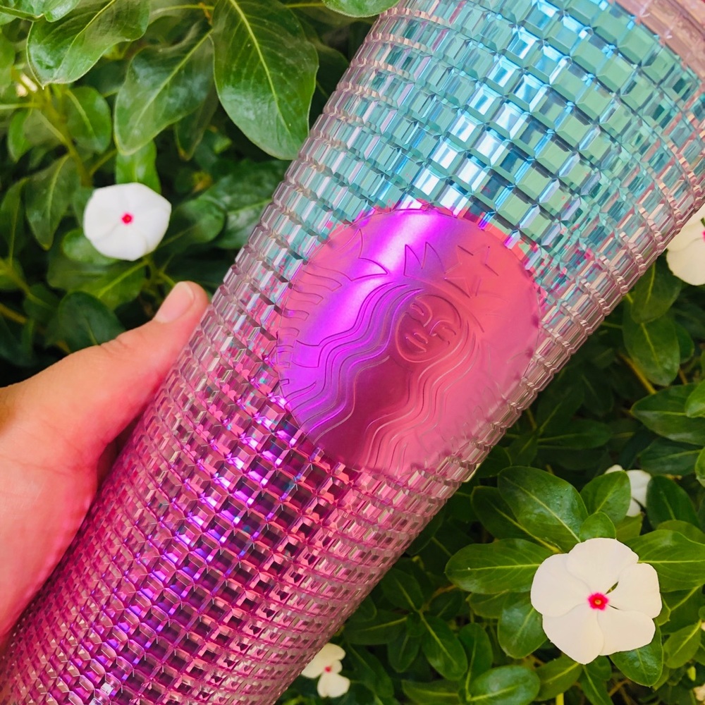 STARBUCKS Ombré Iridescent Cold Cup Grid